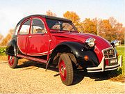 180px-Fianco_2CV